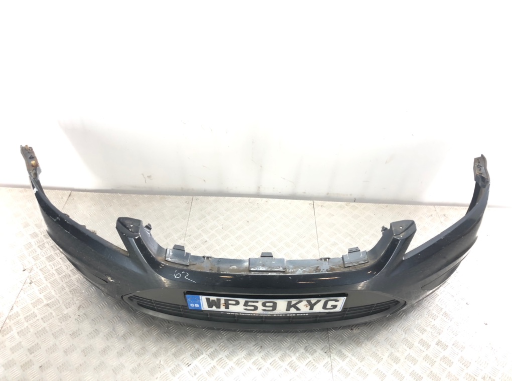Бампер передний бу для Ford Focus 2 1.6 i,  2009 г.