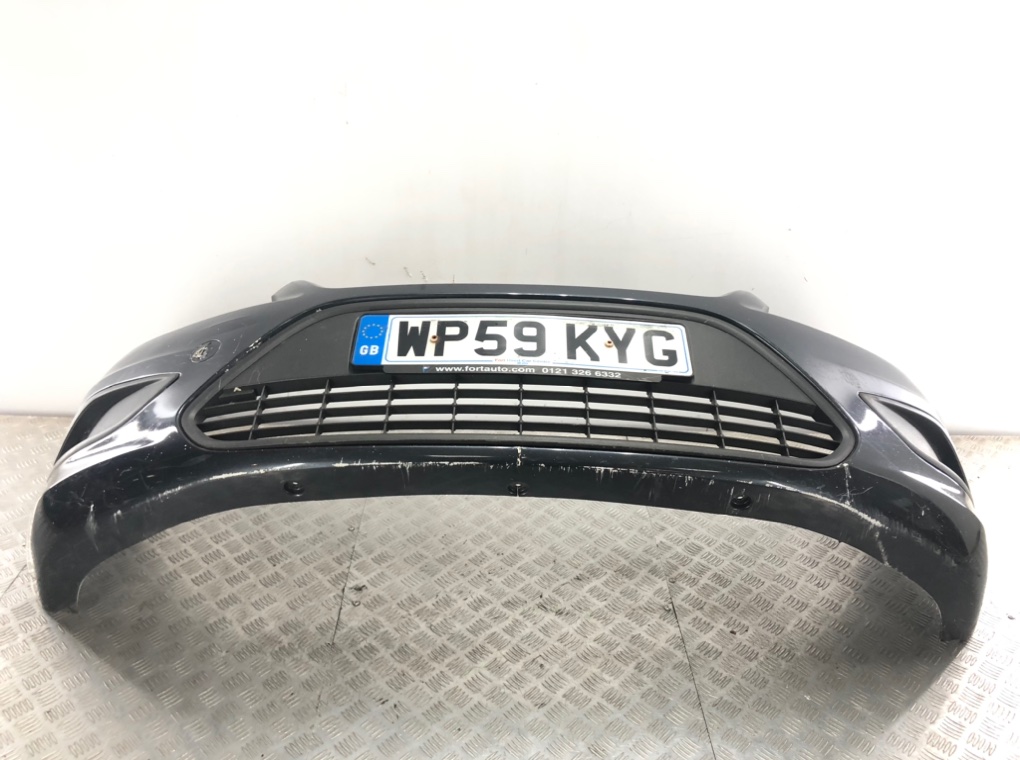 Бампер передний бу для Ford Focus 2 1.6 i,  2009 г.