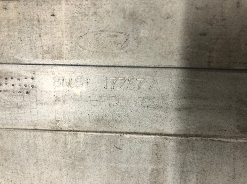 Бампер передний бу для Ford Focus 2 1.6 i,  2009 г.