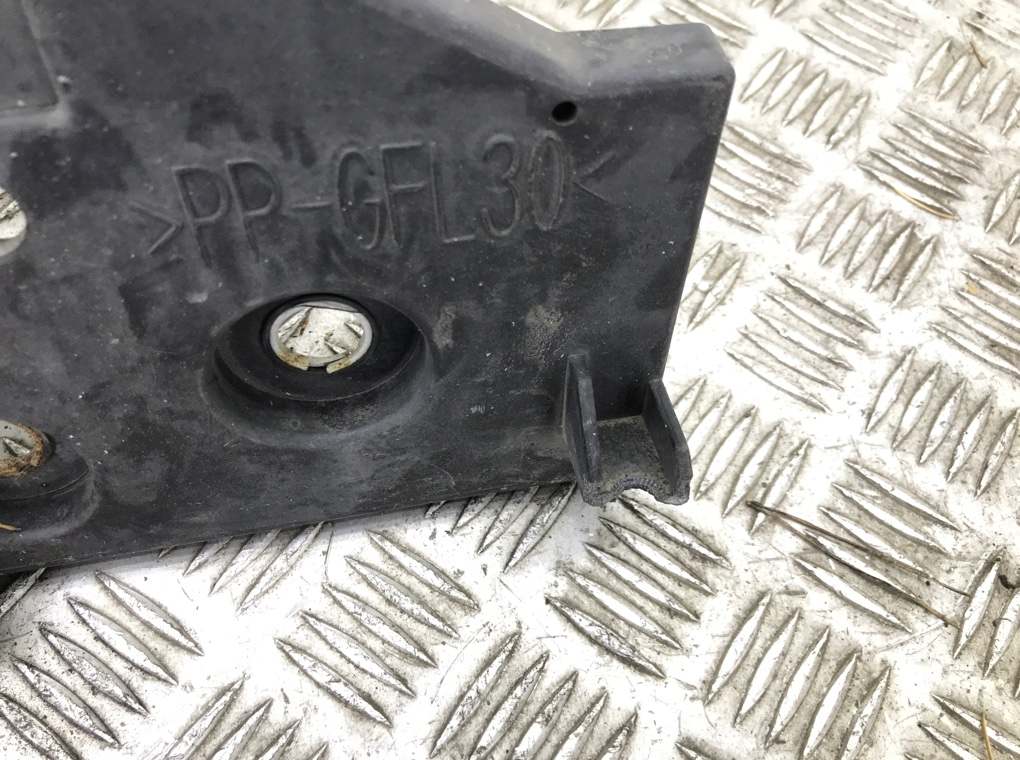 Панель передняя (телевизор) бу для Renault Scenic  1.6 i,  2011 г.