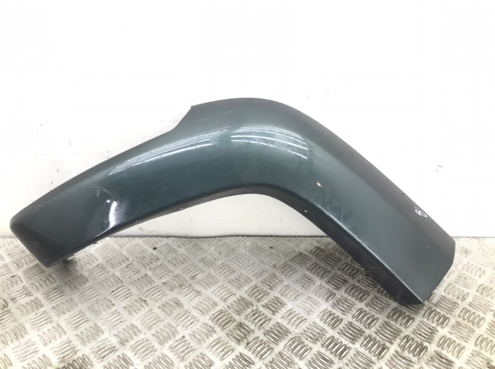 Молдинг крыла заднего правого бу для Jeep Cherokee KJ 3.7 i, 2002 г.