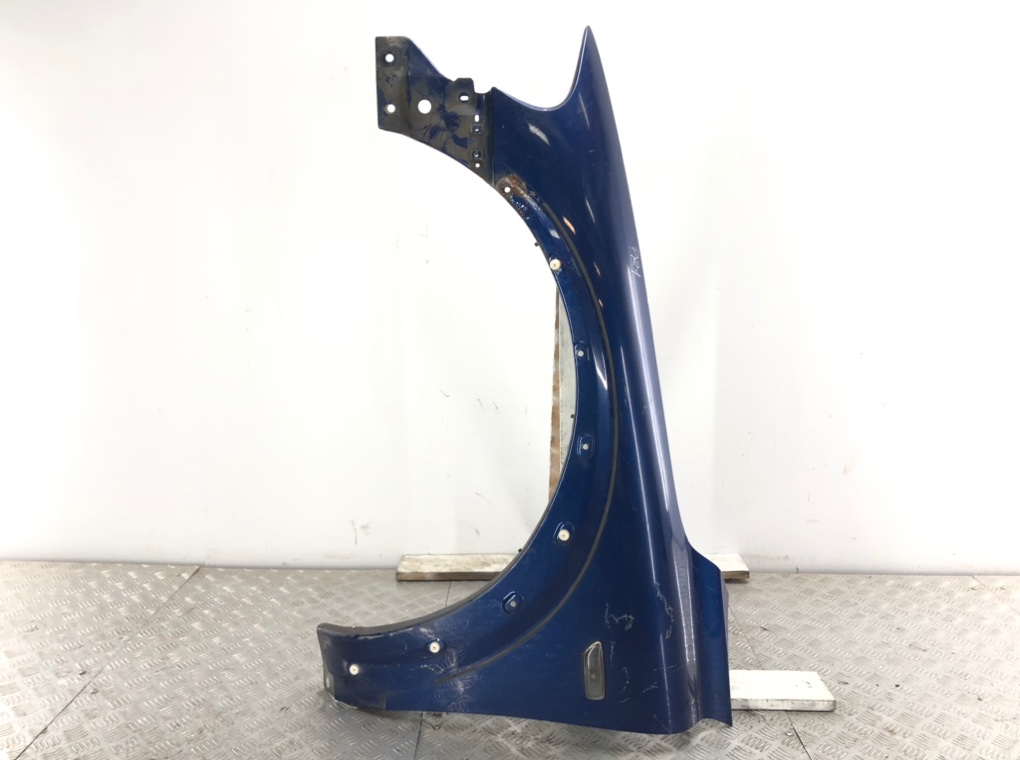 Крыло переднее левое бу для Volvo XC70 2.4 Ti, 2002 г.