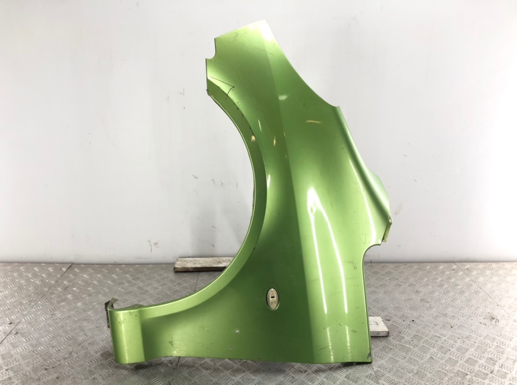 Крыло переднее левое бу для Peugeot 1007 1.4 i, 2007 г.