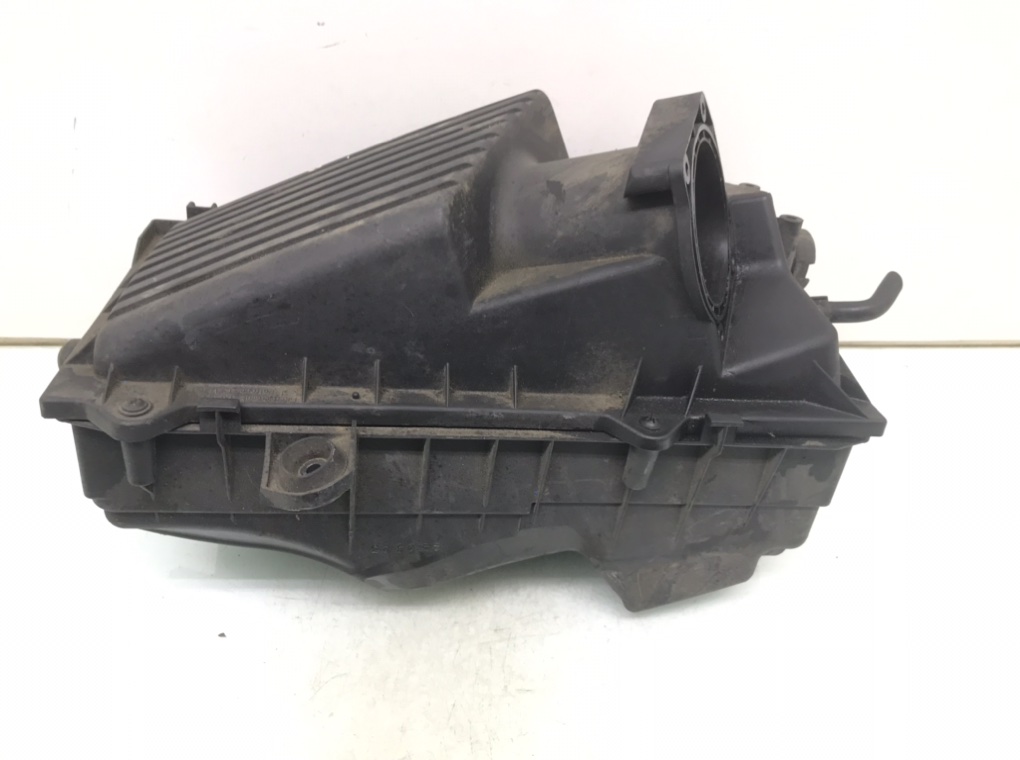 Корпус воздушного фильтра бу для Volkswagen Golf 4 1.6 i,  2003 г.