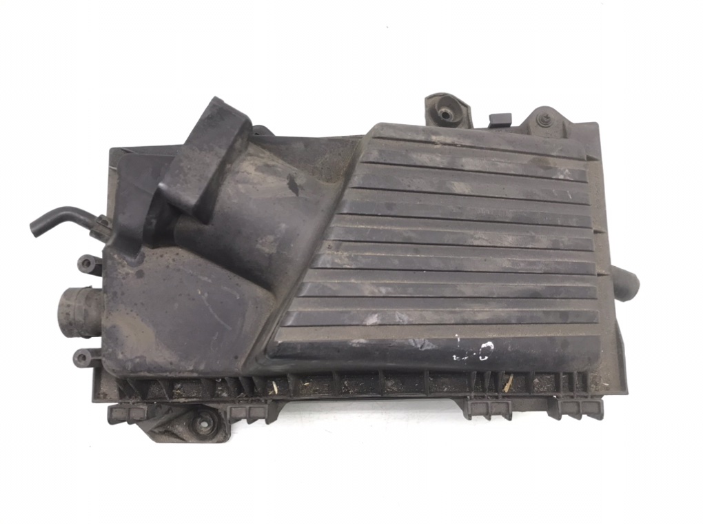 Корпус воздушного фильтра бу для Volkswagen Golf 4 1.6 i,  2003 г.