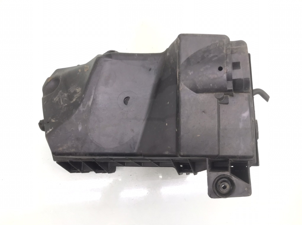 Корпус воздушного фильтра бу для Volkswagen Golf 4 1.6 i,  2003 г.