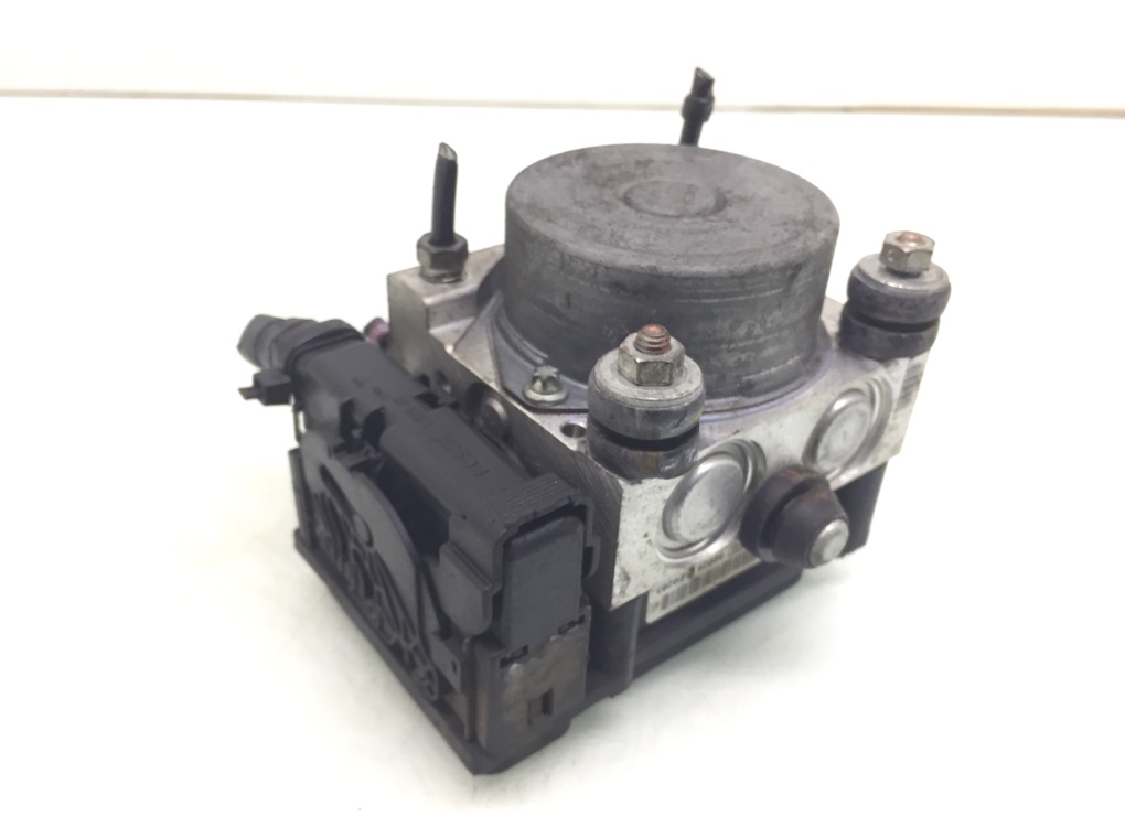 Блок ABS бу для Mazda MX5  1.8 i,  2006 г.