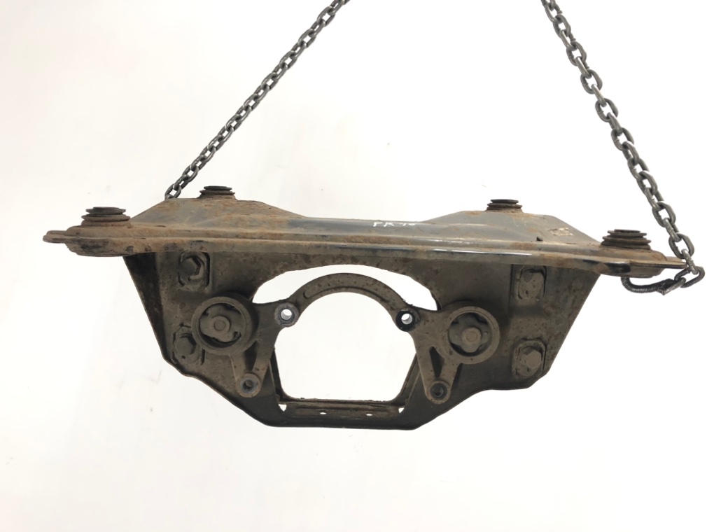 Балка подвески задняя бу для Hyundai Santa Fe 2.7 i, 2004 г. Балка подвески задняя бу для Hyundai Santa Fe 2.7 i, 2004 г.