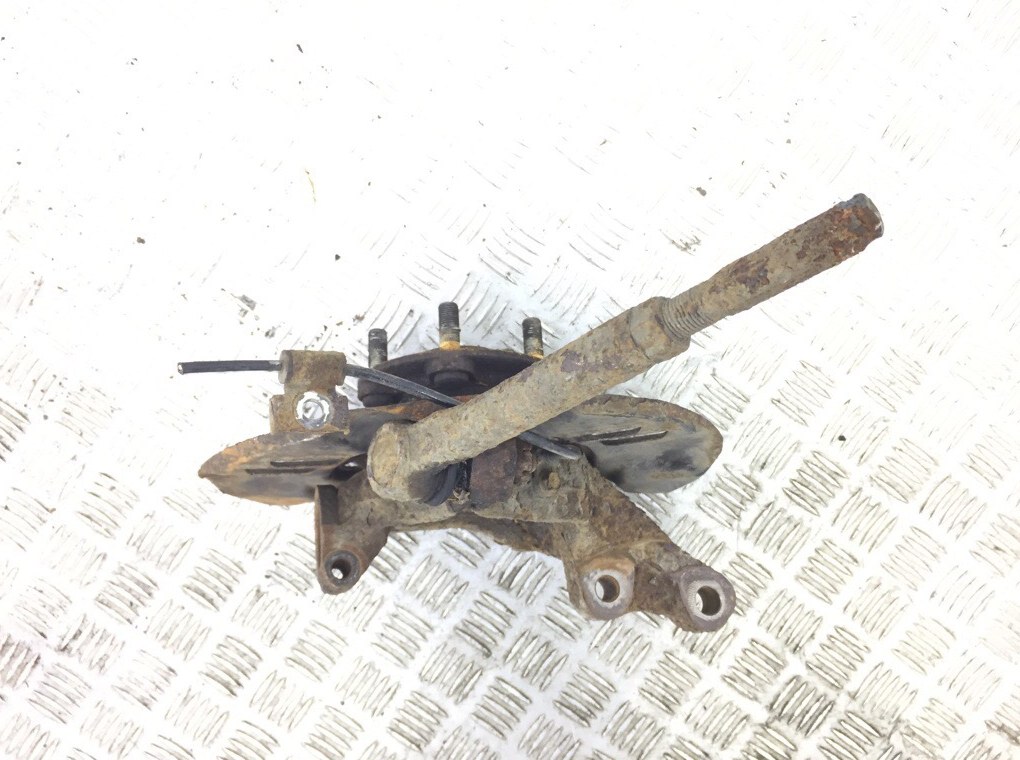 Ступица передняя правая бу для Subaru Forester  2.0 TD,  2009 г.