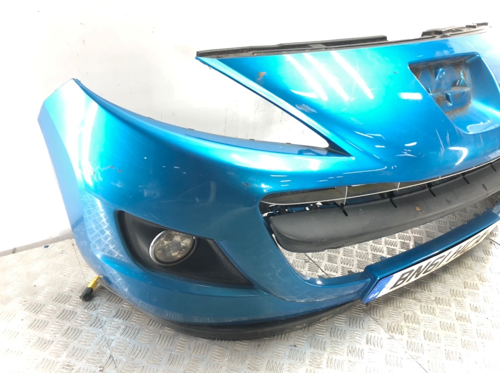 Бампер передний бу для Peugeot 207 CC 1.6 i,  2011 г.