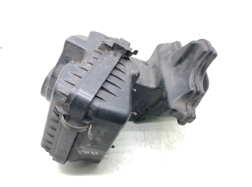 Корпус воздушного фильтра бу для Mitsubishi Space Wagon  2.0 i,  1997 г.