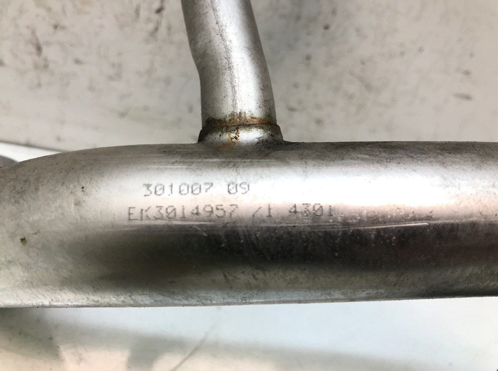 Трубка охлаждающей жидкости металлическая бу для BMW 3 E90/E91/E92/E93 2.0 i,  2008 г.