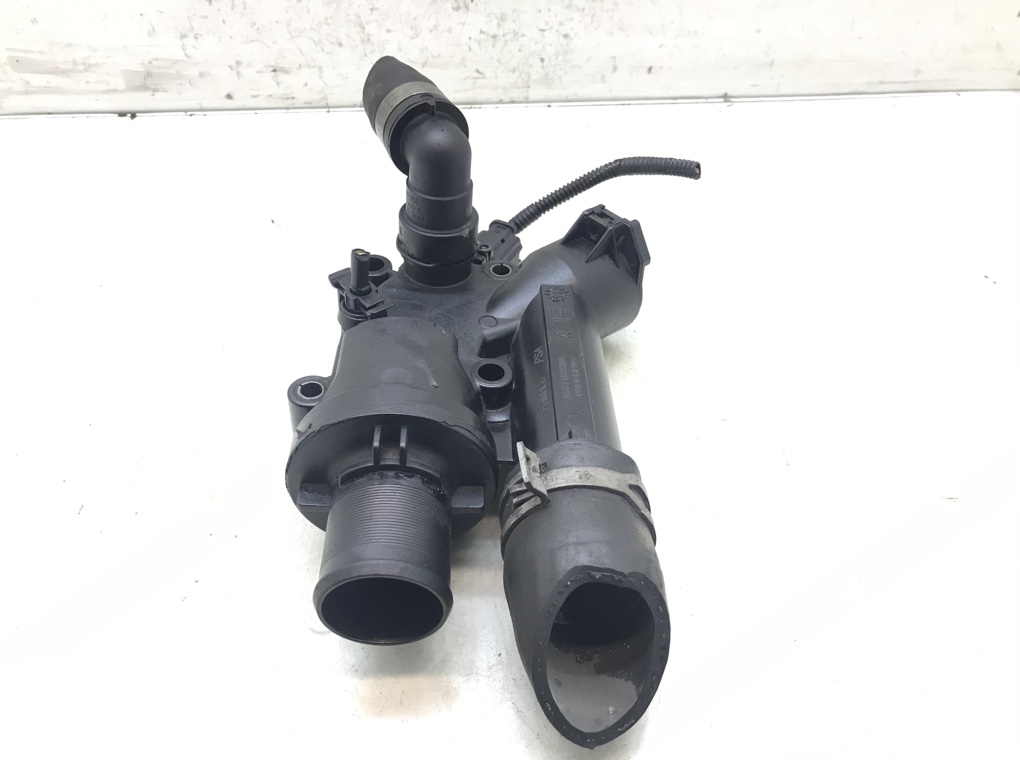 Корпус термостата бу для Ford S-Max  2.2 TDCi,  2011 г.