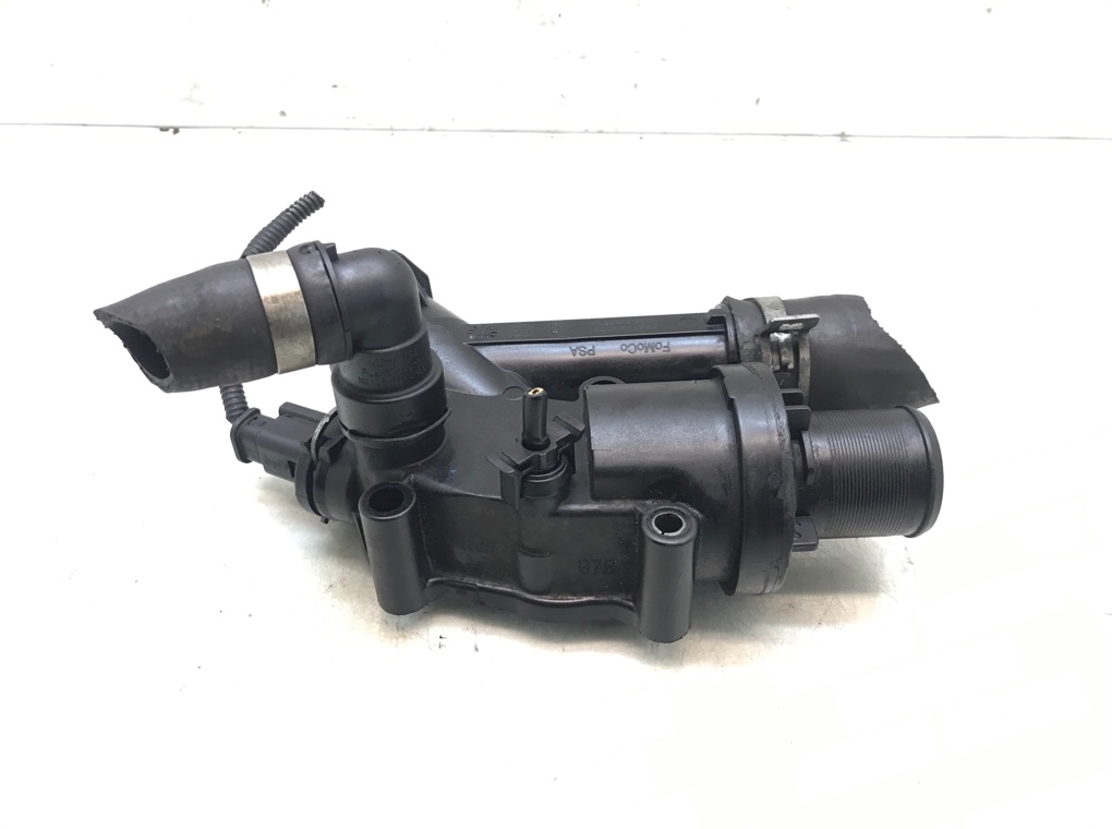 Корпус термостата бу для Ford S-Max  2.2 TDCi,  2011 г.