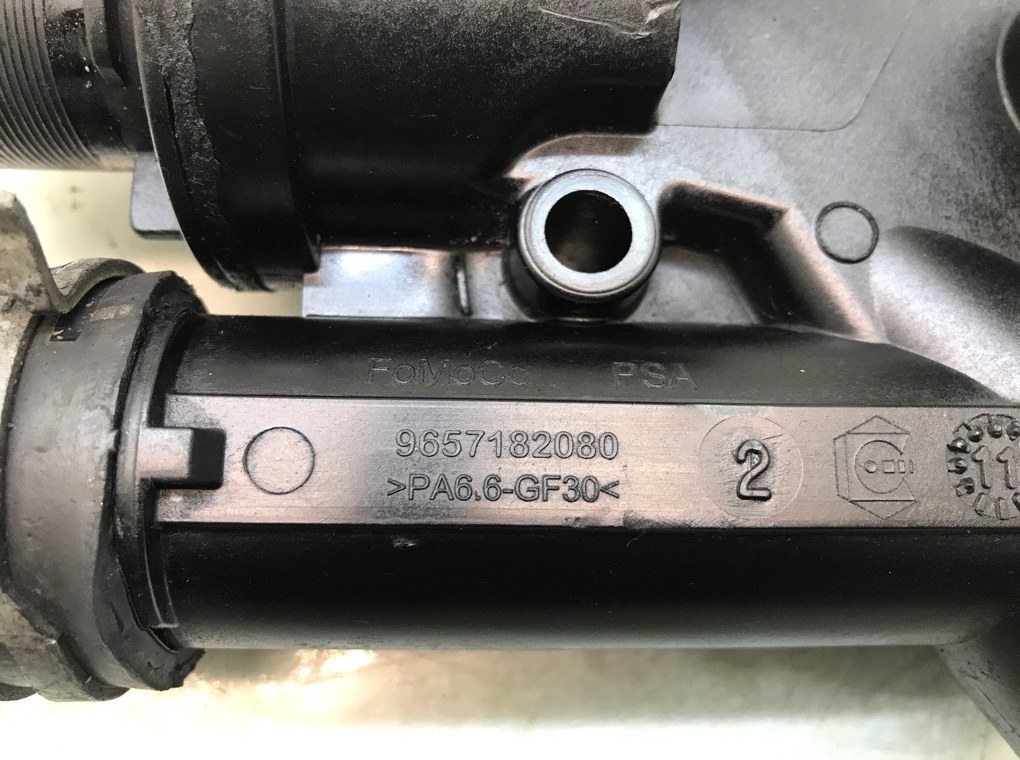 Корпус термостата бу для Ford S-Max  2.2 TDCi,  2011 г.