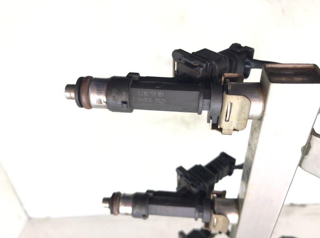 Топливная рампа бу для Opel Corsa D 1.4 i,  2010 г.