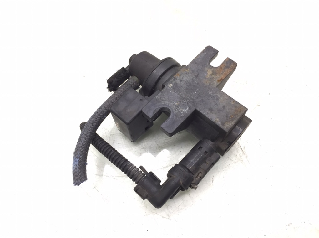 Клапан электромагнитный бу для BMW 1 E87/E81/E82/E88 2.0 TD,  2007 г.