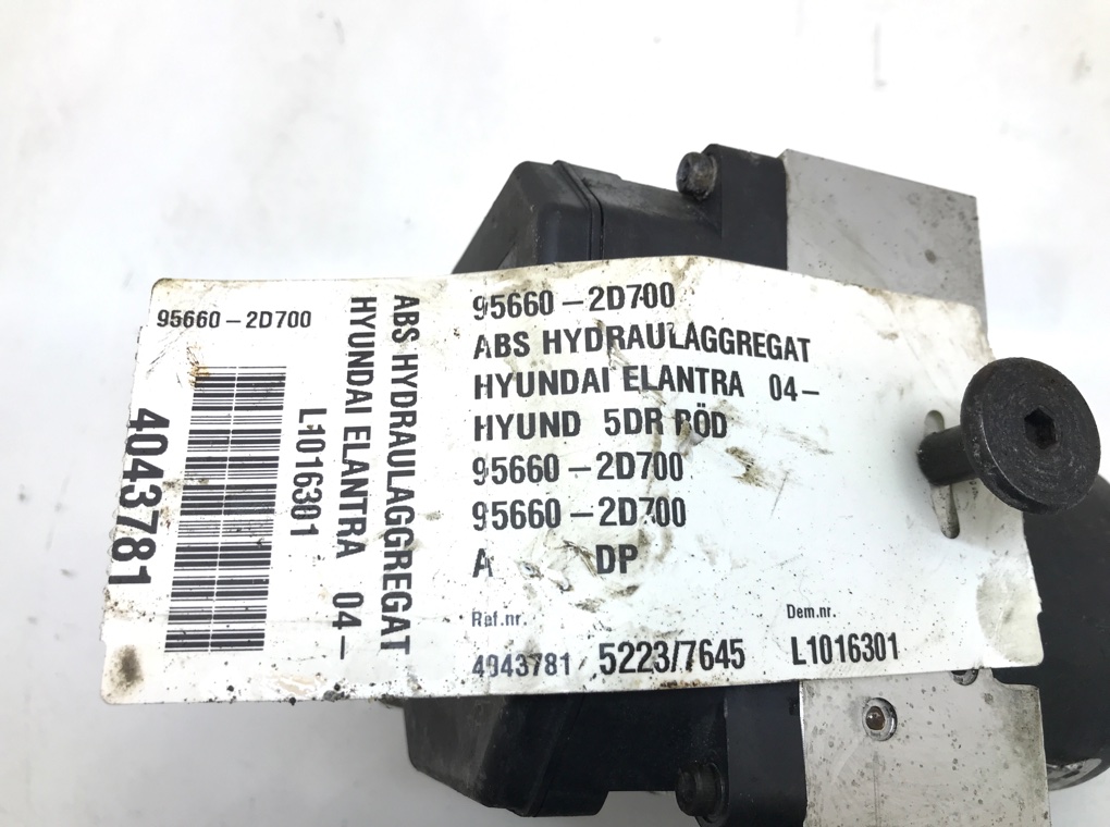 Блок ABS бу для Hyundai Elantra XD 2.0 i,  2003 г.
