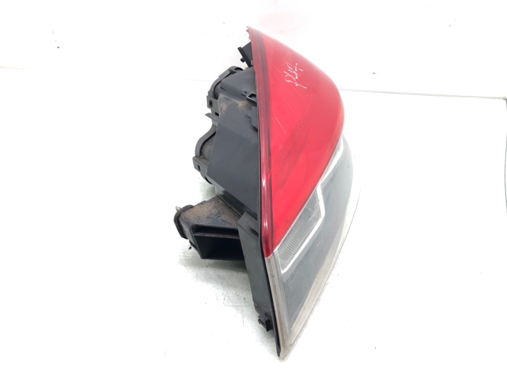 Фонарь задний правый бу для Renault Megane 1.5 DCi, 2011 г. Фонарь задний правый бу для Renault Megane 1.5 DCi, 2011 г.