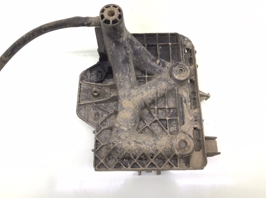 Полка аккумулятора бу для Skoda Fabia 1 1.2 i, 2006 г. Полка аккумулятора бу для Skoda Fabia 1 1.2 i, 2006 г.