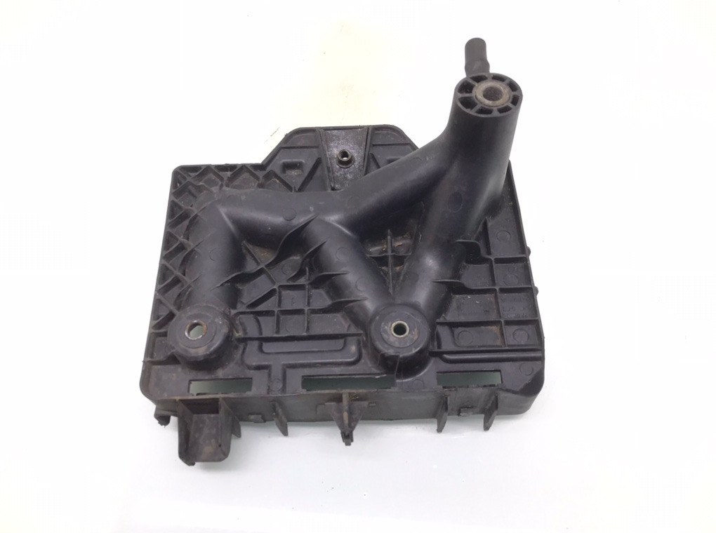 Полка аккумулятора бу для Seat Ibiza  1.4 i,  2006 г.
