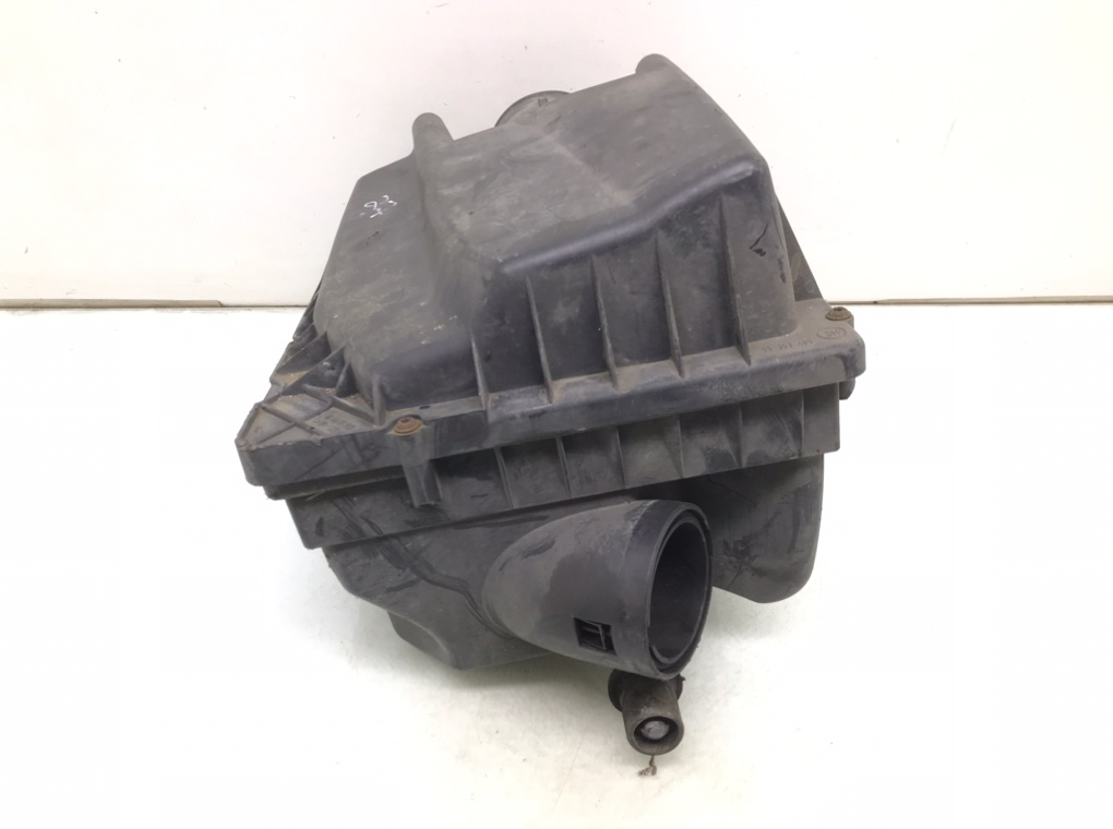 Корпус воздушного фильтра бу для Opel Astra H 1.6 i, 2004 г. Корпус воздушного фильтра бу для Opel Astra H 1.6 i, 2004 г.