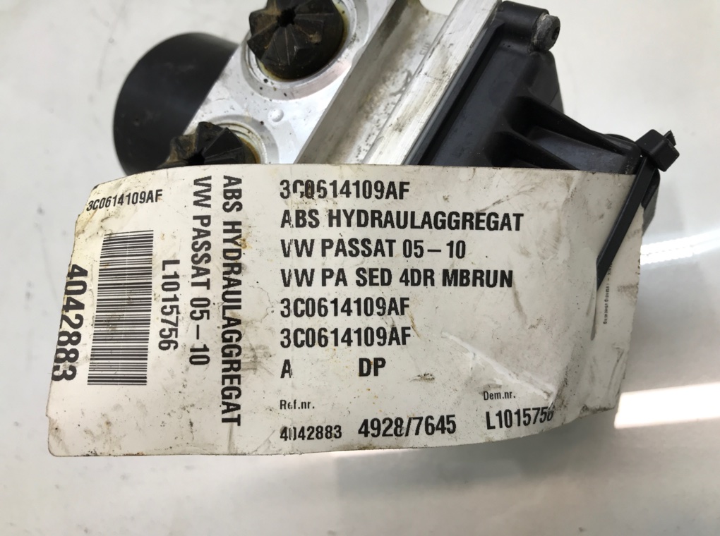 Блок ABS бу для Volkswagen Passat B6 2.0 TDi,  2007 г.