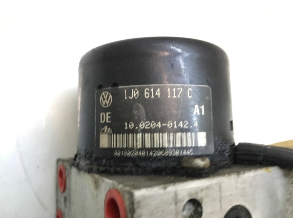 Блок ABS бу для Volkswagen Golf 4 1.6 i,  2001 г.