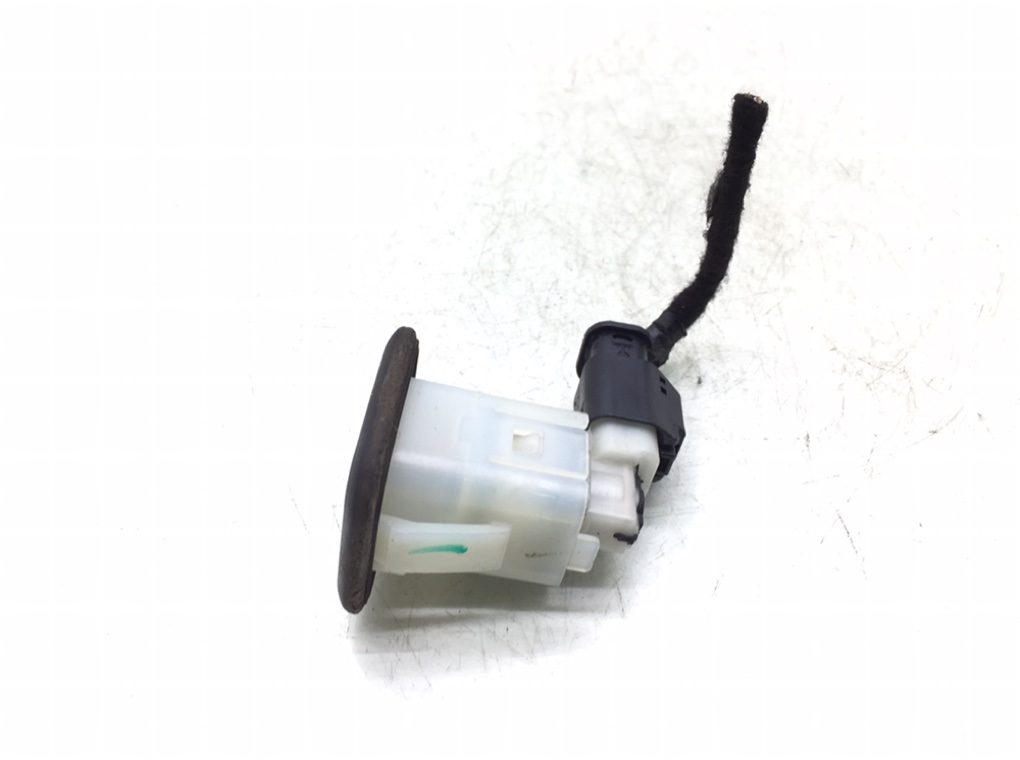 Кнопка открытия багажника бу для Citroen C4 Picasso  1.6 HDi,  2015 г.