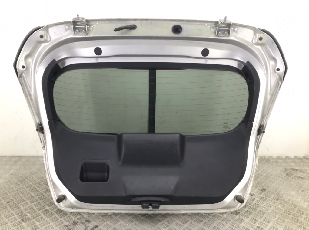 Крышка багажника бу для Ford Fiesta  1.6 i,  2010 г.