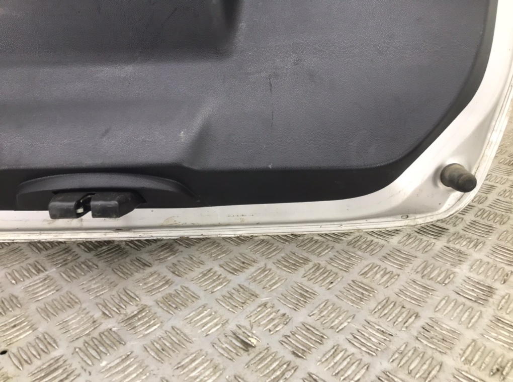 Крышка багажника бу для Ford Fiesta  1.6 i,  2010 г.