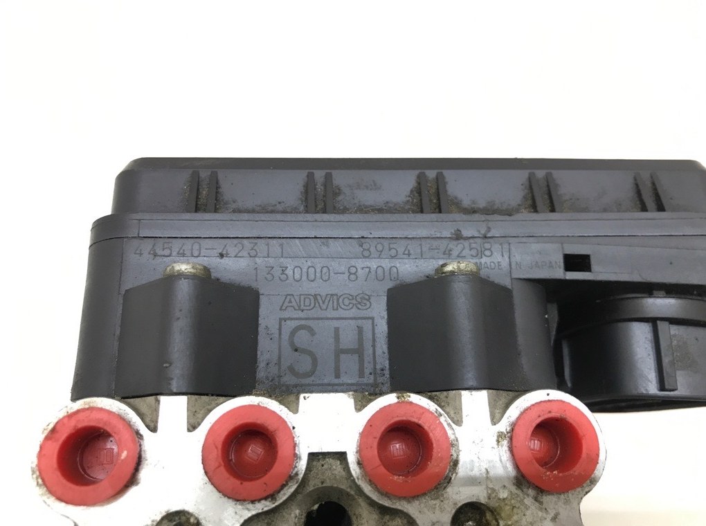 Блок ABS бу для Toyota RAV4  2.0 D-4D,  2014 г.