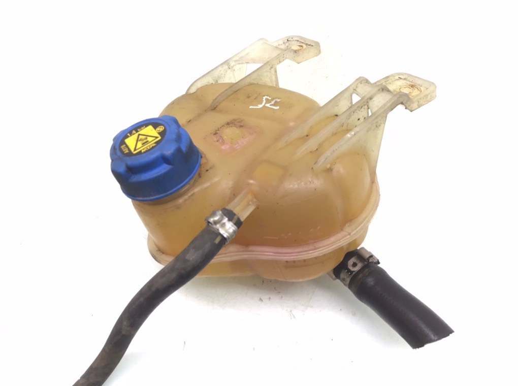 Бачок расширительный бу для Alfa Romeo MiTo  1.4 i,  2009 г.