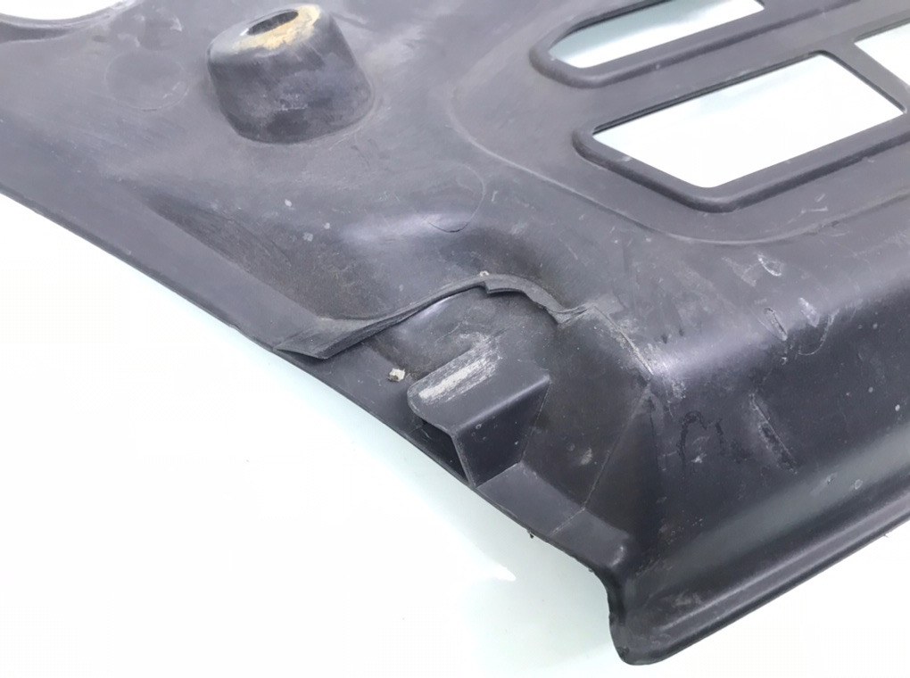 Накладка декоративная бу для Citroen Xsara  2.0 HDi,  2004 г.