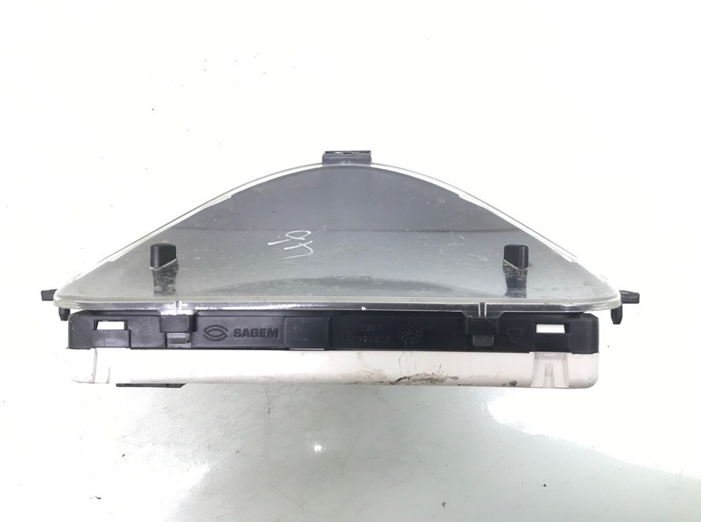 Щиток приборов (приборная панель) бу для Citroen C3  1.4 HDi,  2004 г.