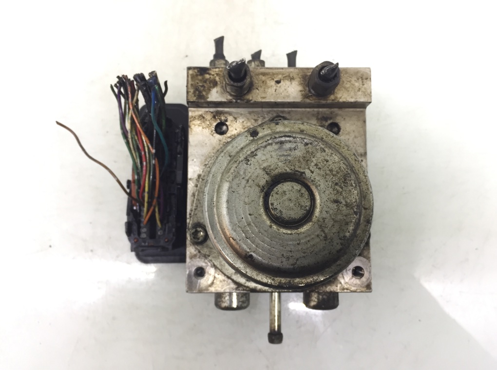 Блок ABS бу для Nissan Juke  1.5 DCi,  2010 г.