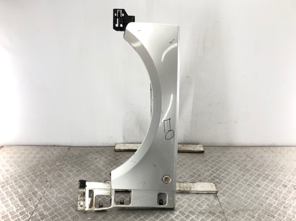 Крыло переднее левое бу для Land Rover Range Rover 3 4.4 i, 2004 г.