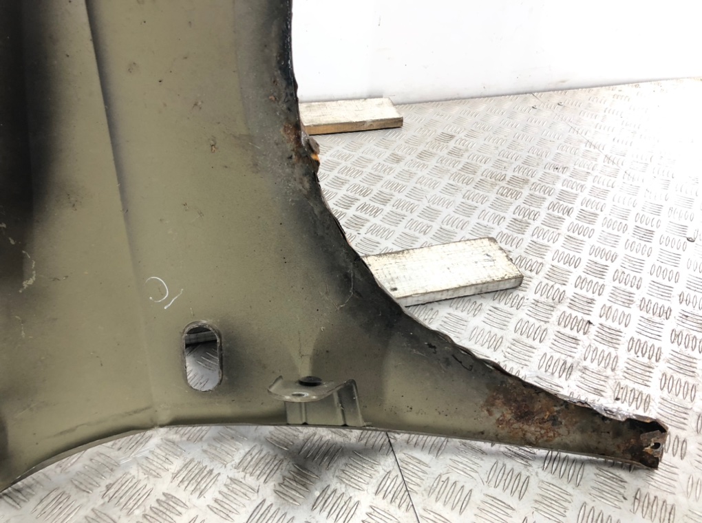 Крыло переднее левое бу для Seat Ibiza  1.2 i,  2010 г.