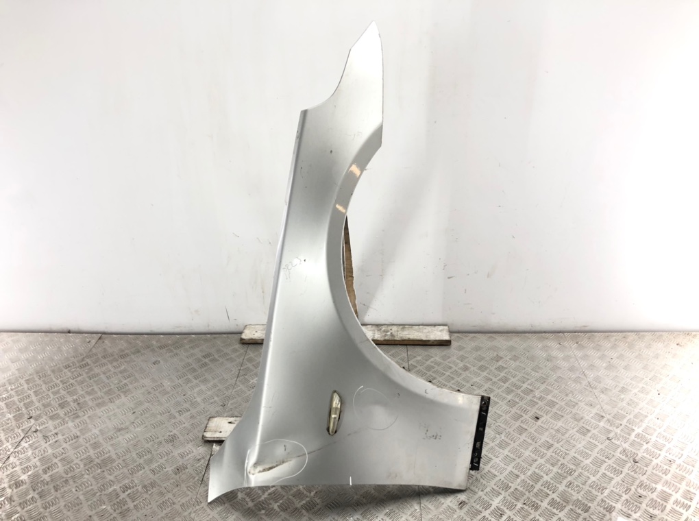 Крыло переднее правое бу для BMW 5 E60/E61 3.0 i, 2003 г.