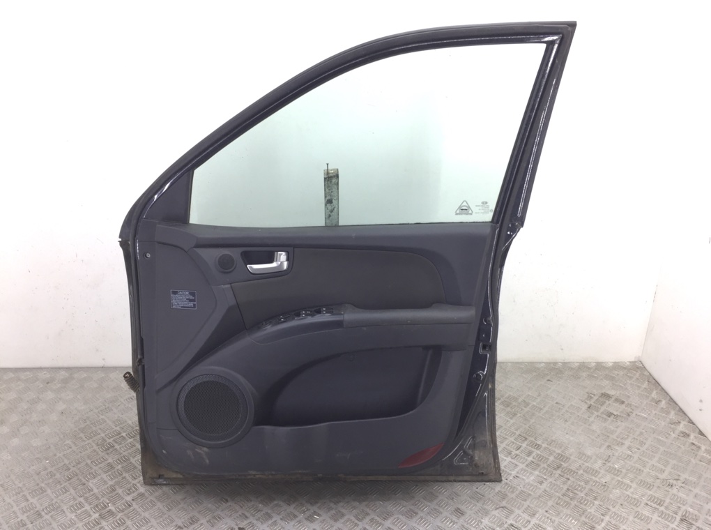 Дверь передняя правая бу для Kia Sportage 2.0 CRDi, 2010 г. Дверь передняя правая бу для Kia Sportage 2.0 CRDi, 2010 г.