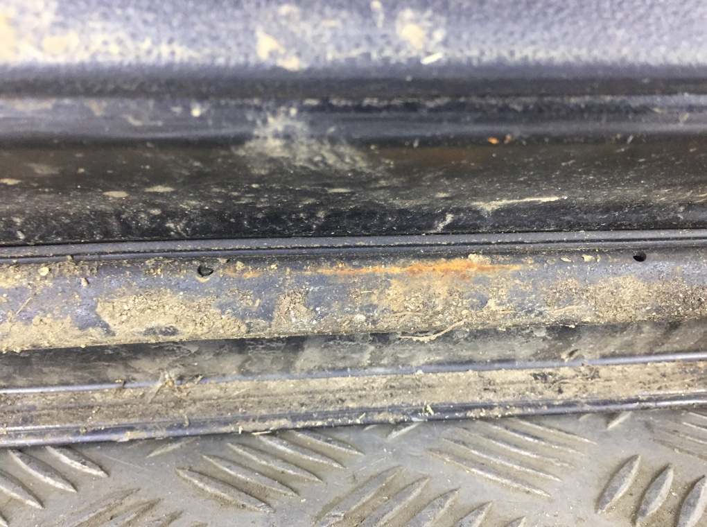 Дверь передняя правая бу для Kia Sportage 2.0 CRDi, 2010 г. Дверь передняя правая бу для Kia Sportage 2.0 CRDi, 2010 г.