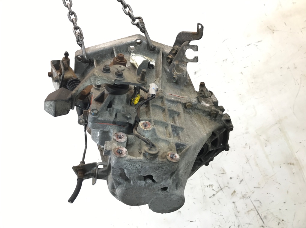 КПП механическая (МКПП) бу для Toyota Yaris XP9 1.3 i,  2006 г. 