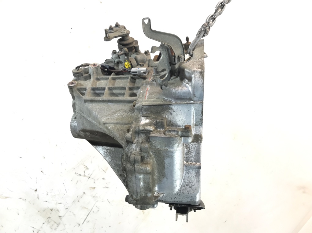 КПП механическая (МКПП) бу для Toyota Yaris XP9 1.3 i,  2006 г. 