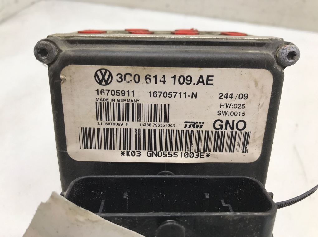 Блок ABS бу для Volkswagen Passat B6 2.0 TDi,  2007 г.