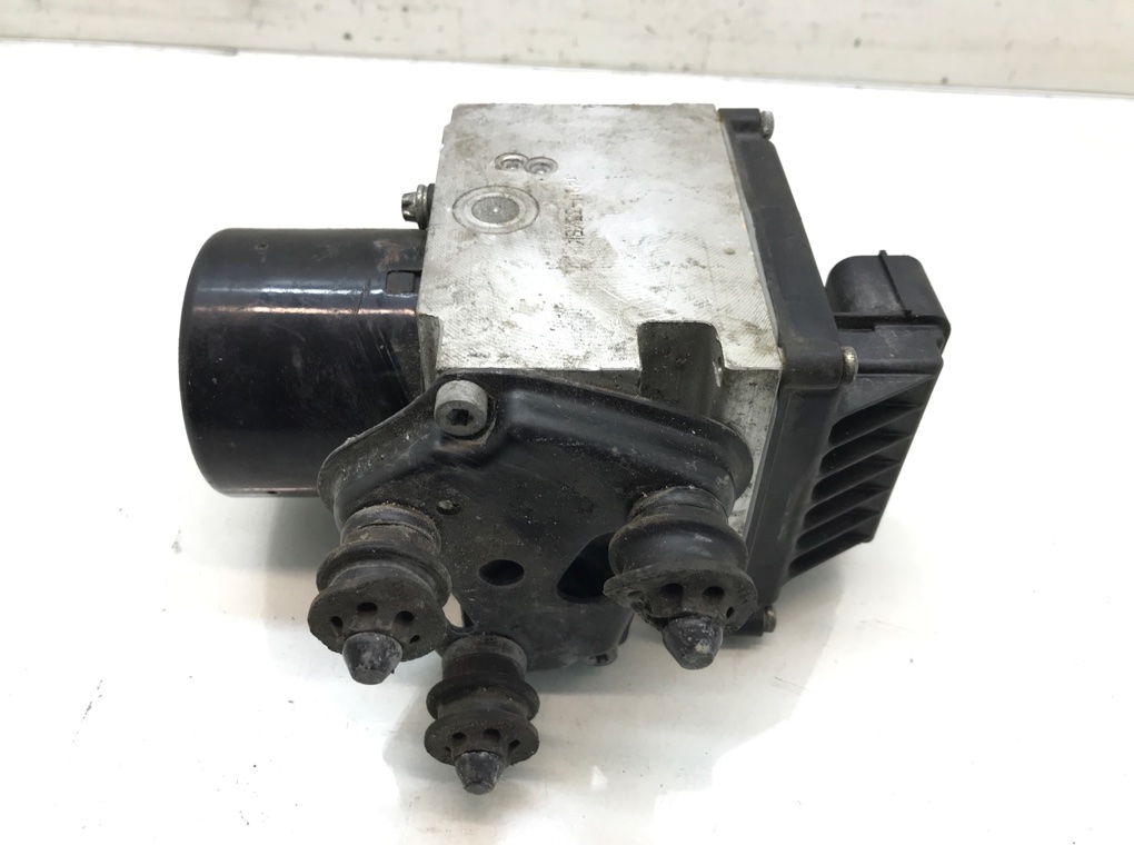 Блок ABS бу для Volkswagen Passat B6 1.9 TDi,  2008 г.