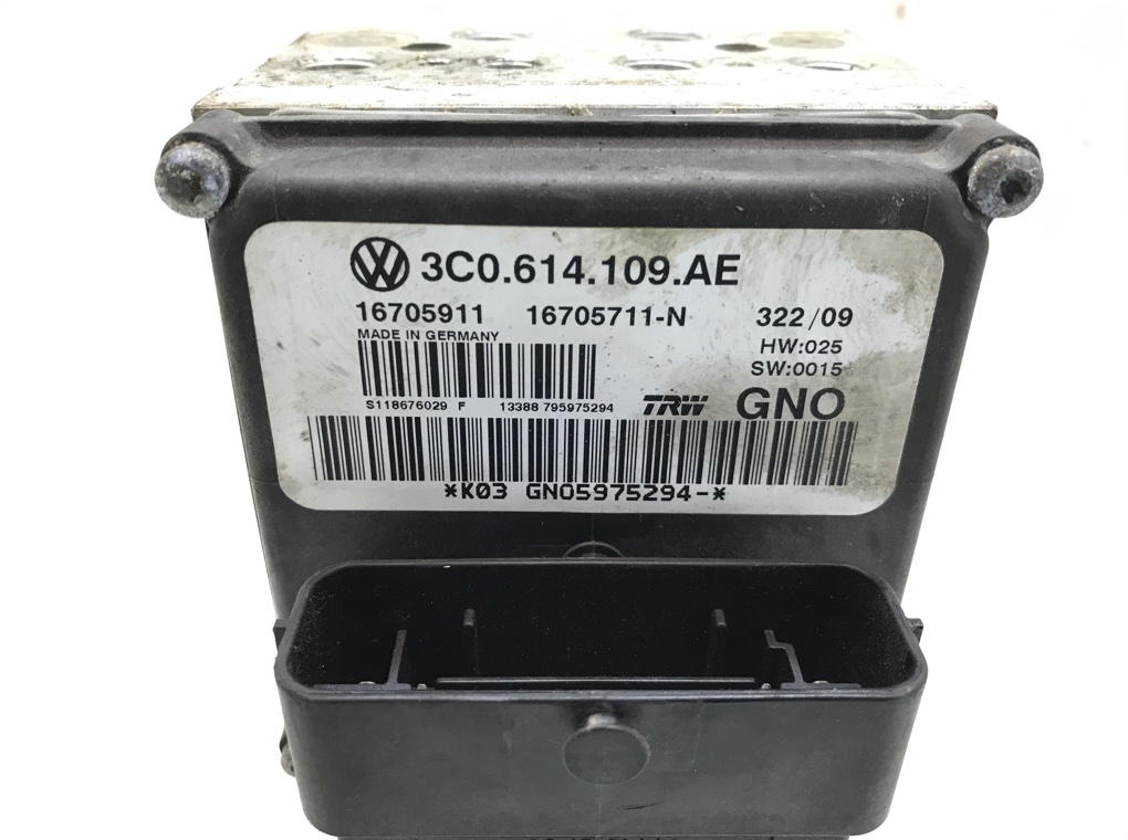 Блок ABS бу для Volkswagen Passat B6 1.9 TDi,  2008 г.