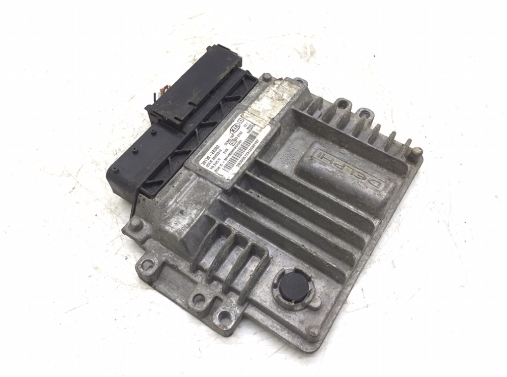 Блок управления двигателем бу для Kia Venga 1.4 CRDi, 2011 г.