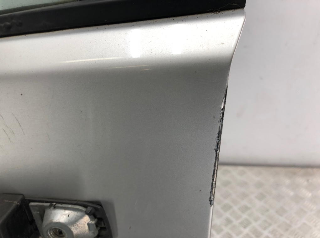 Дверь передняя левая бу для Land Rover Discovery 3 2.7 TD,  2005 г.