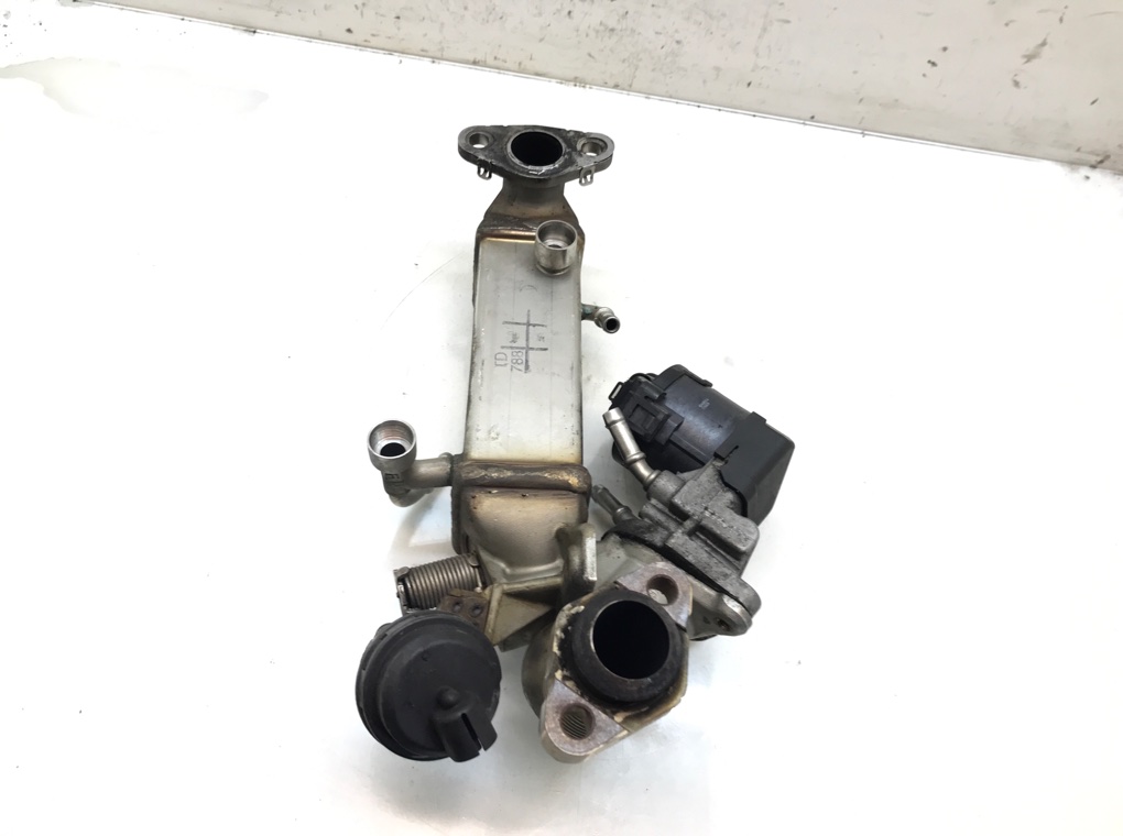 Клапан EGR бу для BMW 3 E90/E91/E92/E93 2.0 TD,  2009 г.