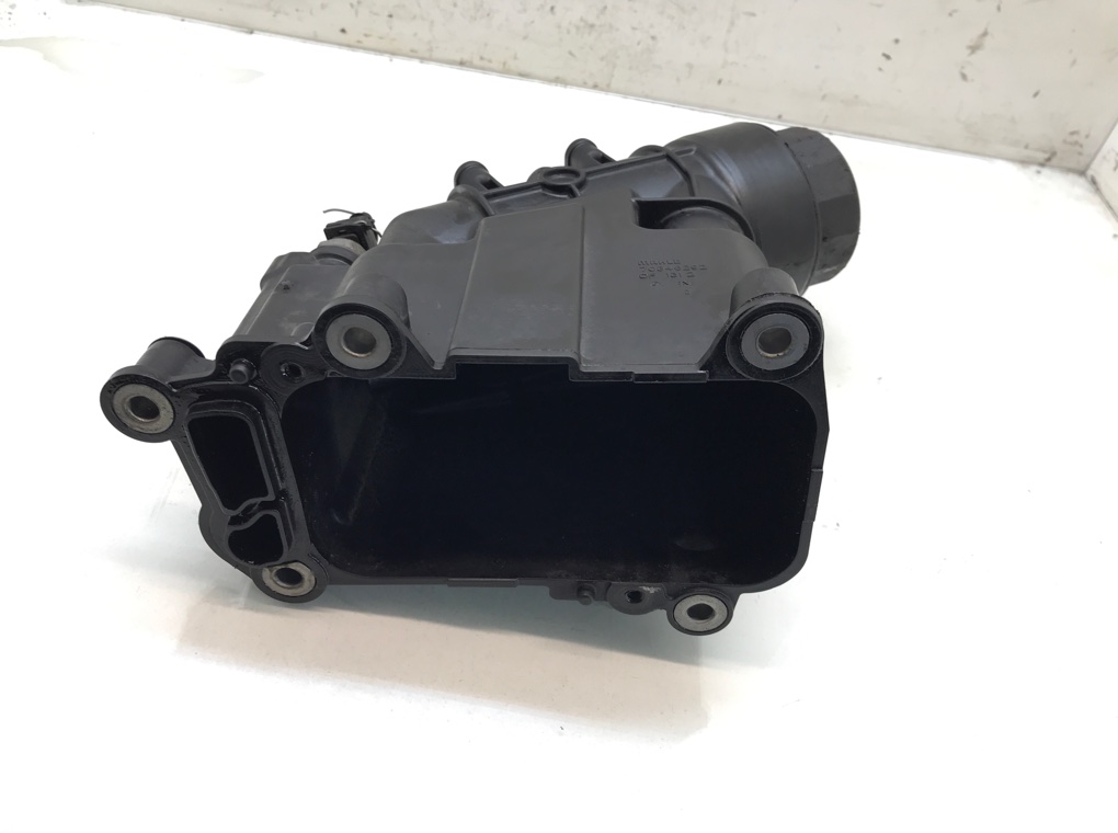 Корпус масляного фильтра бу для BMW 3 E90/E91/E92/E93 2.0 TD,  2009 г.